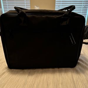 Mac Travel Pro Cosmetic Bag (New)
